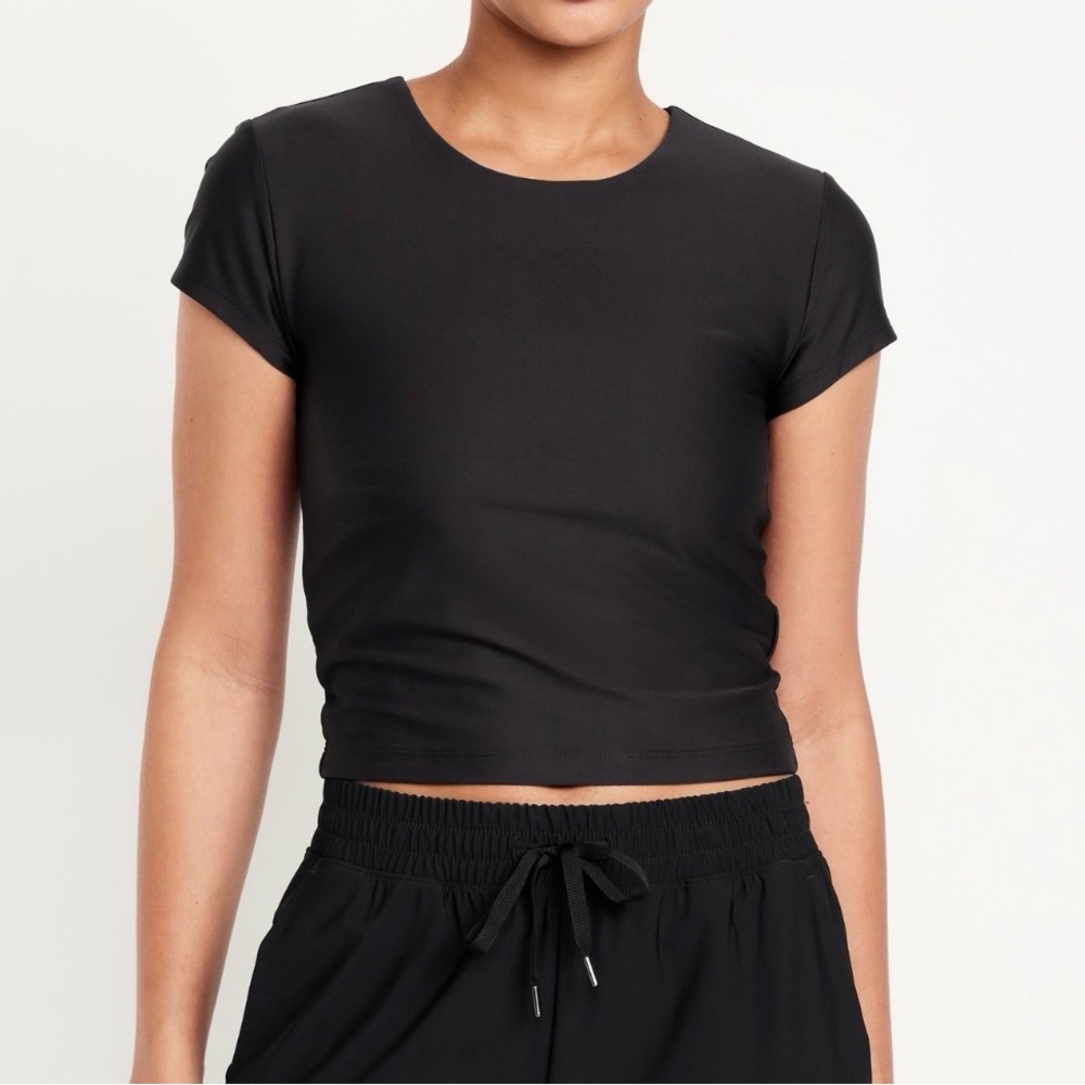 Old Navy Power Support Crop Top
